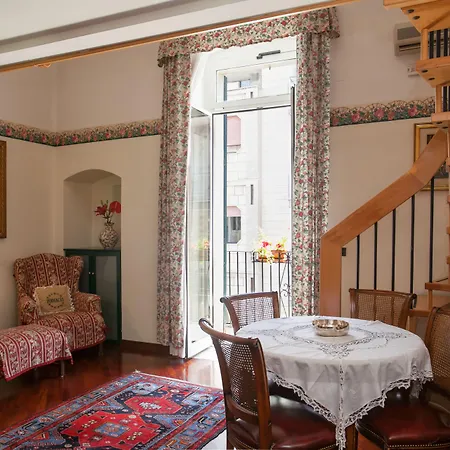 左狄雅库斯公寓 4*