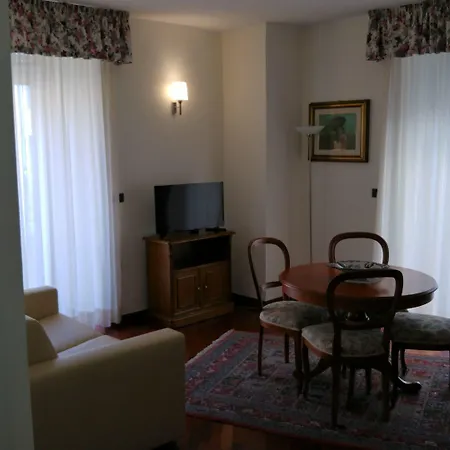 Zodiacus Apart Otel Bari