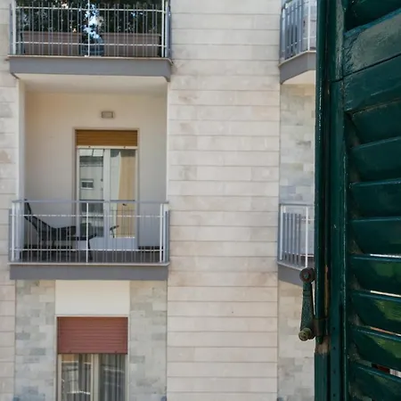 公寓式酒店 左狄雅库斯公寓 4*