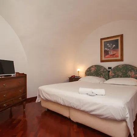 Zodiacus Hotel de apartamente
