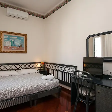 Zodiacus Apartmanhotel Bari